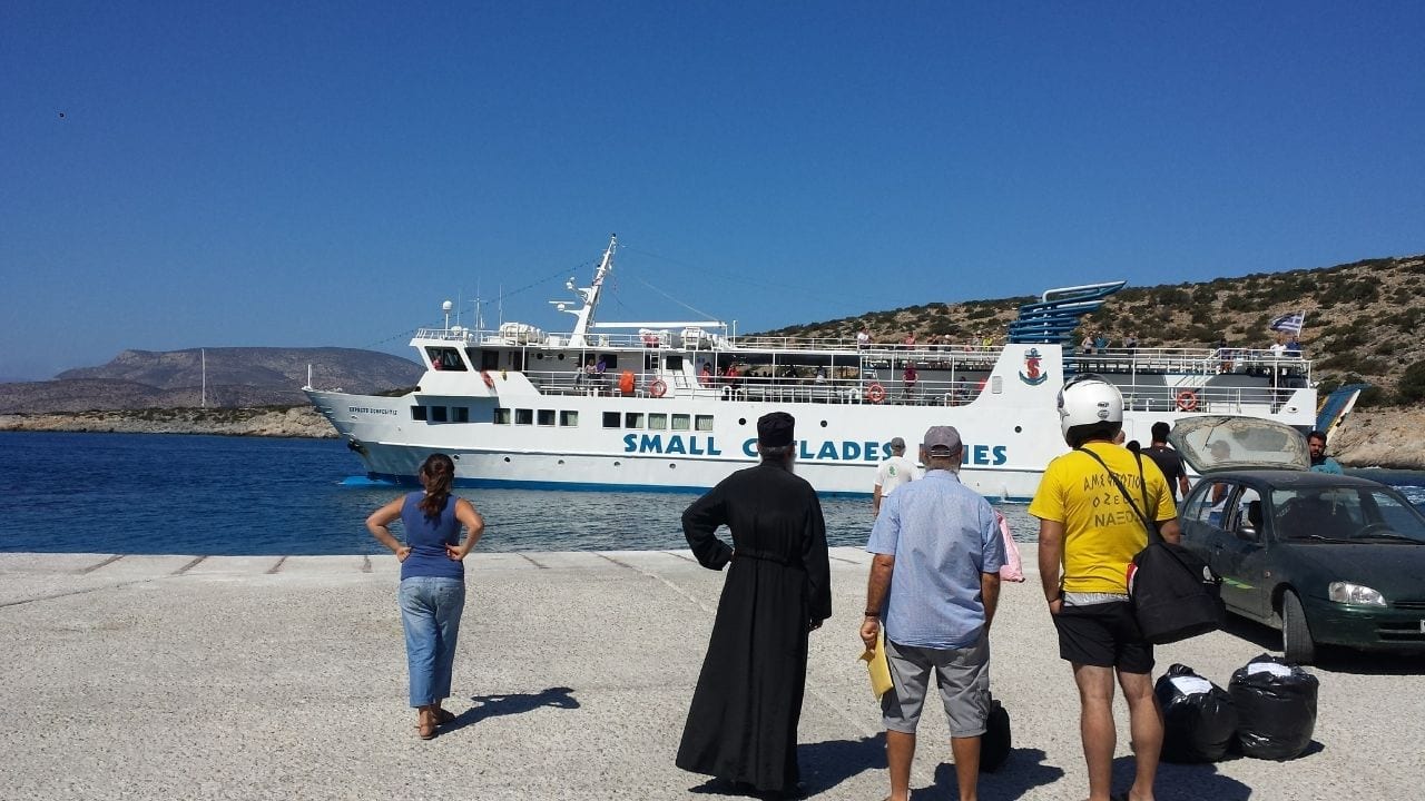 Hvordan reise rundt i Hellas: Ferger, busser, kjøring og sykling