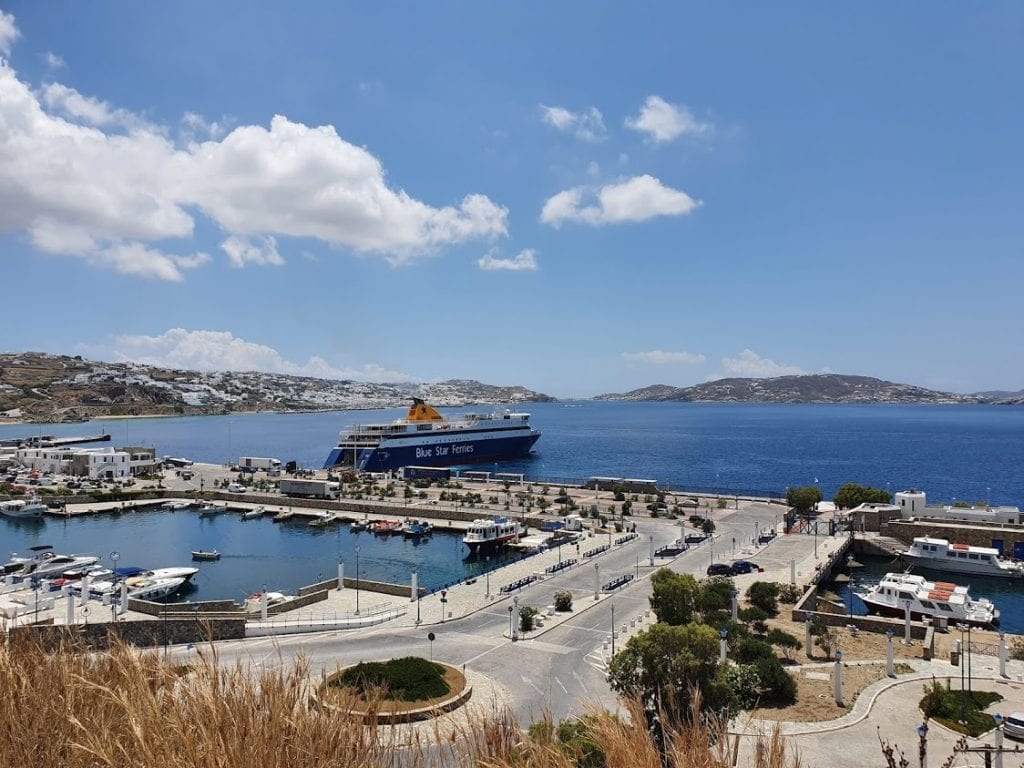 Comment se rendre de Mykonos à Milos en ferry