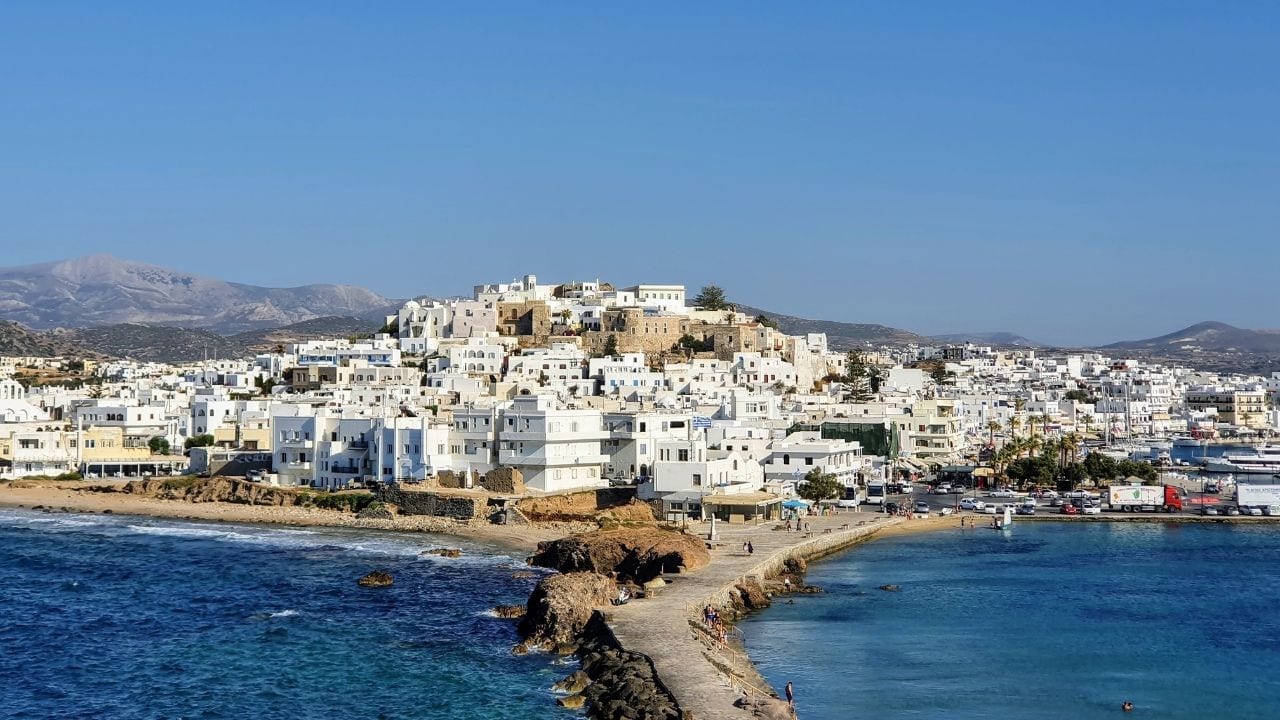 Milos to Naxos پاراخوت يېتەكچىسى: خىزمەت ۋە ئارالغا سەكرەش ئۇچۇرى