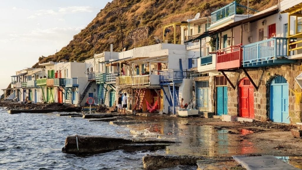 मिलोस यात्रा ब्लॉग: युक्तियाँ, जानकारी, और amp; मिलोस के यूनानी द्वीप में अंतर्दृष्टि